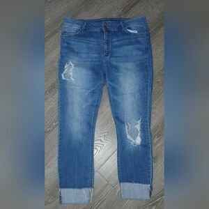 Cello distressed jeans sz 18- Cropped With Fold